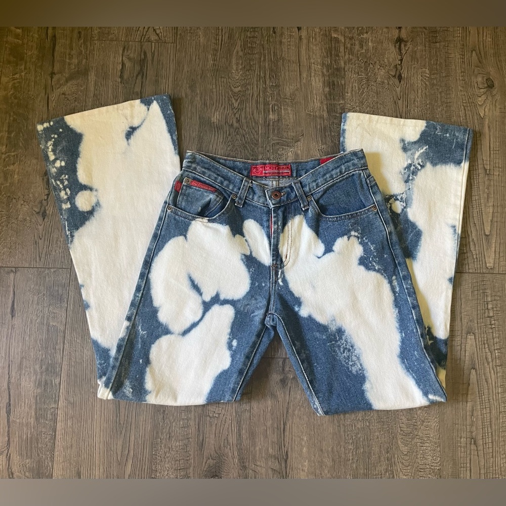 Early 2000s Y2K Hot Kiss Bleached Bell Bottom Jeans, Size 3